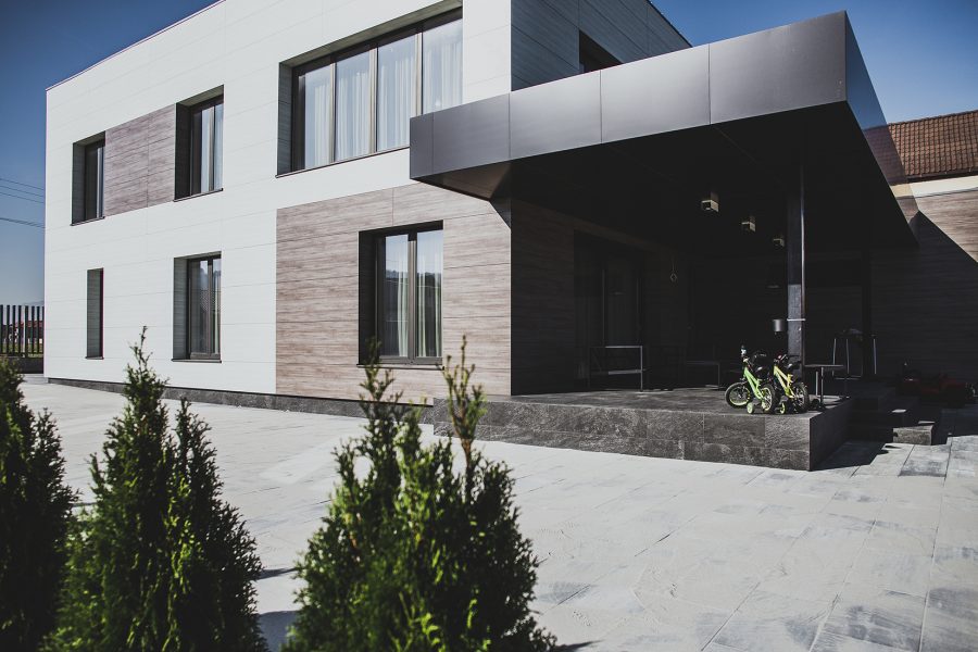 House AS – exterior